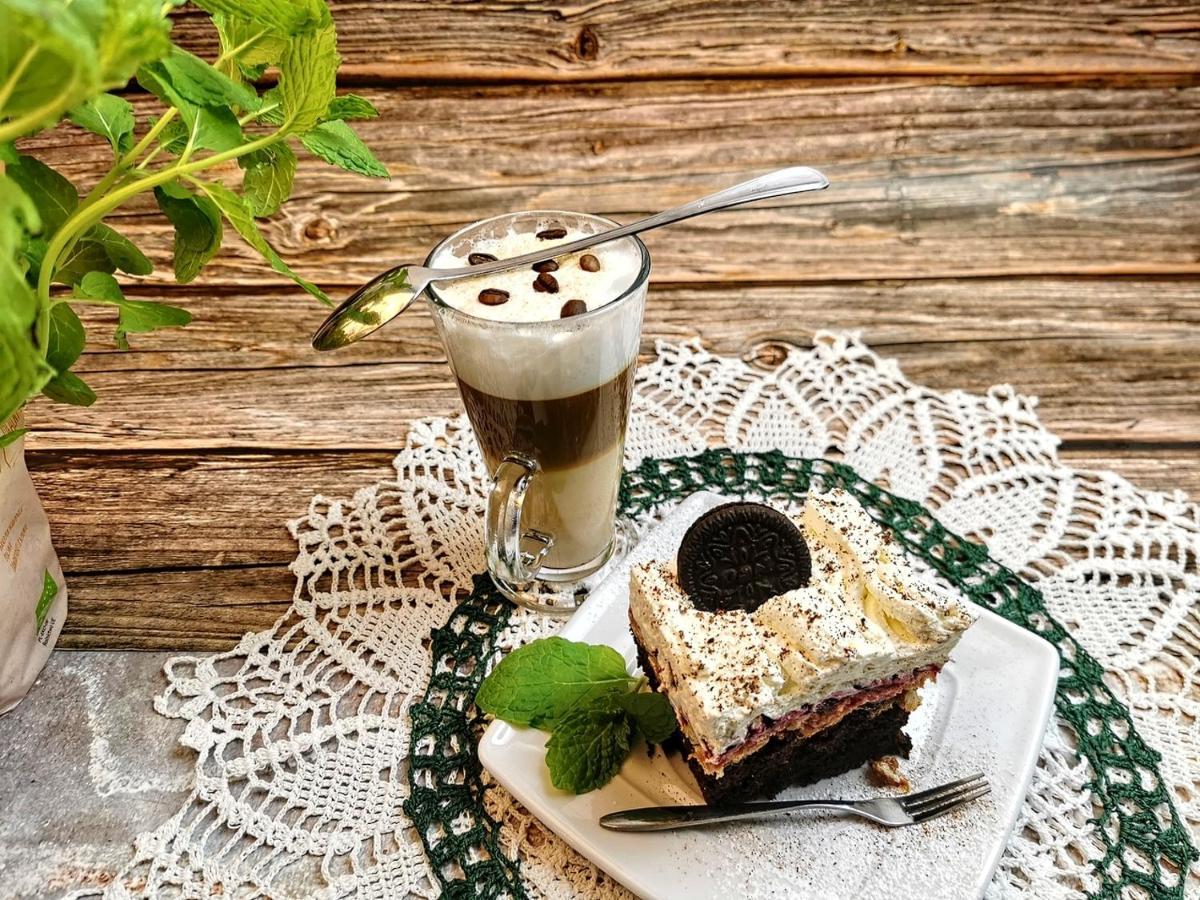 "Aleksandrowka" Restauracja I Noclegi Horyniec Eksteriør billede
